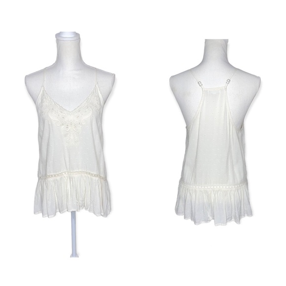 LOVE ON A HANGER Ivory V-Neck Peplum Tank M NWOT - Picture 3 of 16